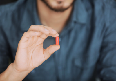 List of Longevity Experts Who Take Resveratrol: Science-Backed Perspectives